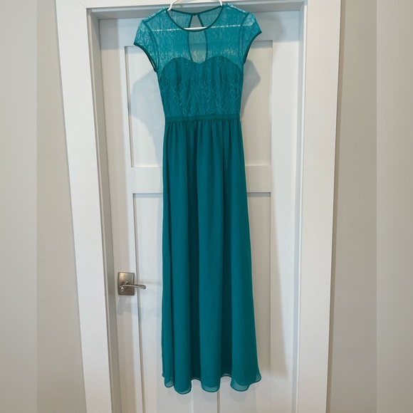 Erin Featherston gown - Picture 1 of 4